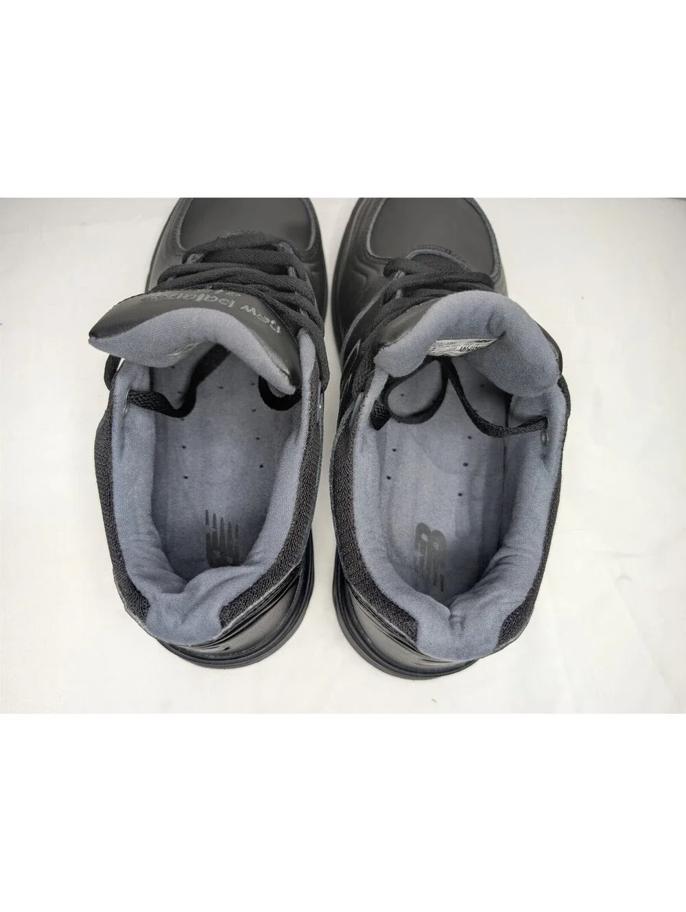 New Balance Women's 813V1 Size 8.5  Lace Up Walking Black Shoes